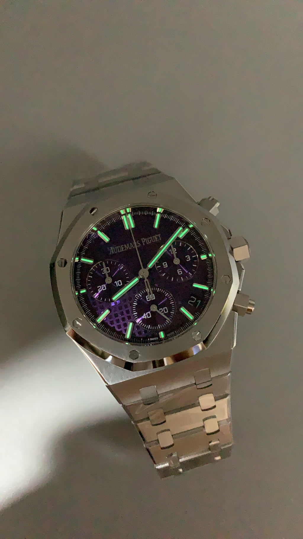 Audemars Piguet Royal Oak 26240ST | 41MM | ตัวเรือนสแตนเลสสตีล | หน้าปัดสีม่วง | จับเวลา Chronograph | กลไกอัตโนมัติ Cal.4401