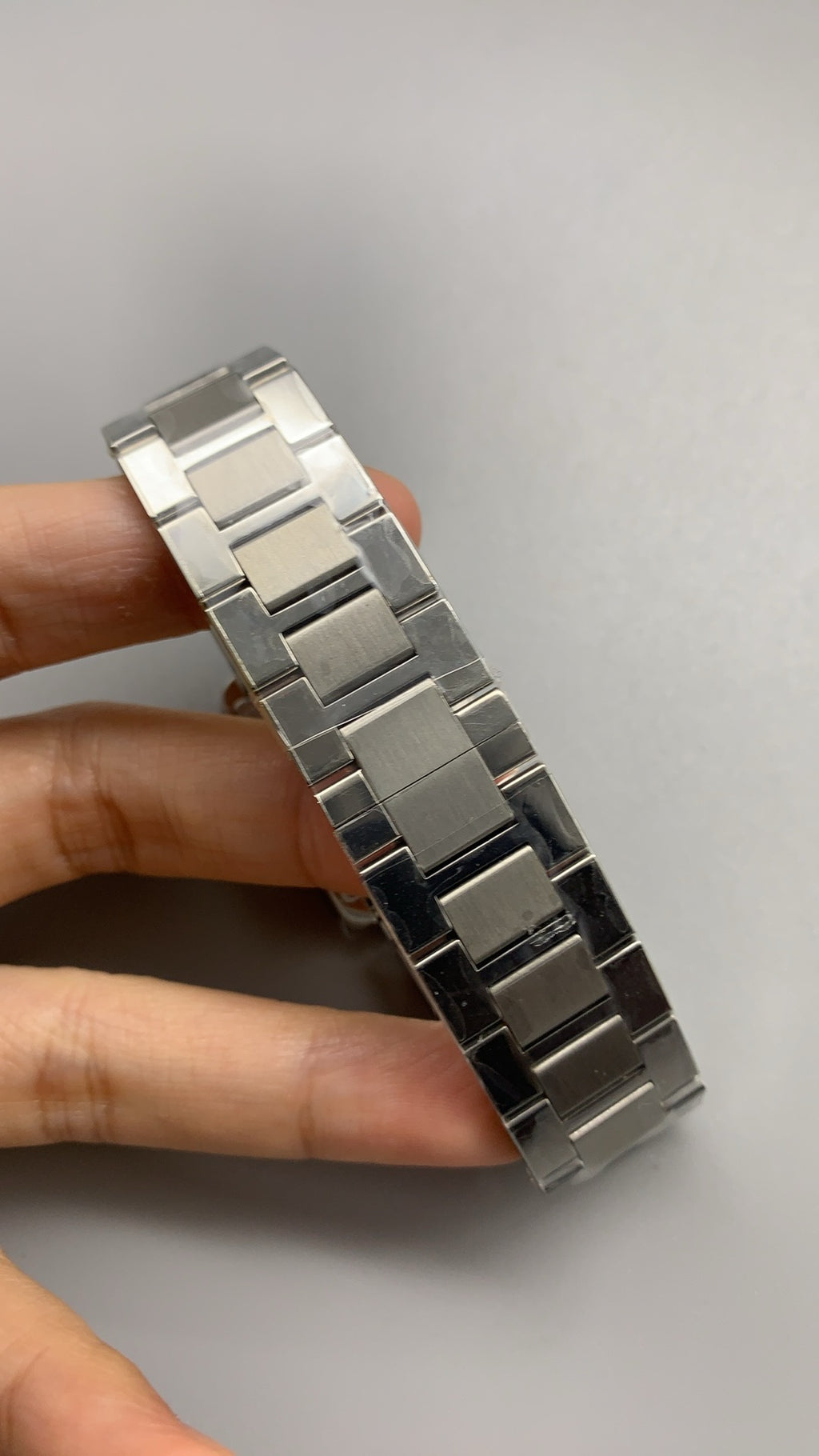 Cartier Tank Must | ขนาดเล็ก 29×22 มม. | สายเหล็ก | ควอตซ์