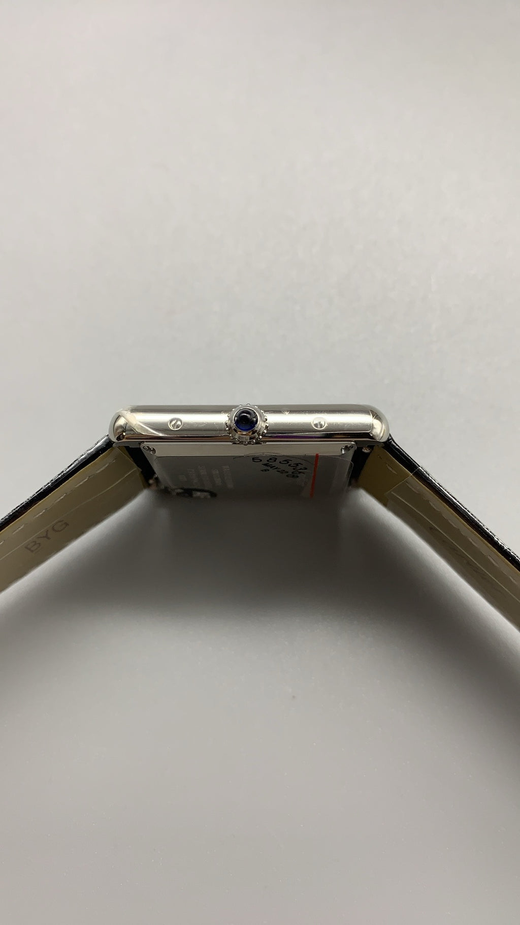 Cartier Tank Must | ขนาดกลาง 33×25 มม. | สายหนัง | ควอตซ์