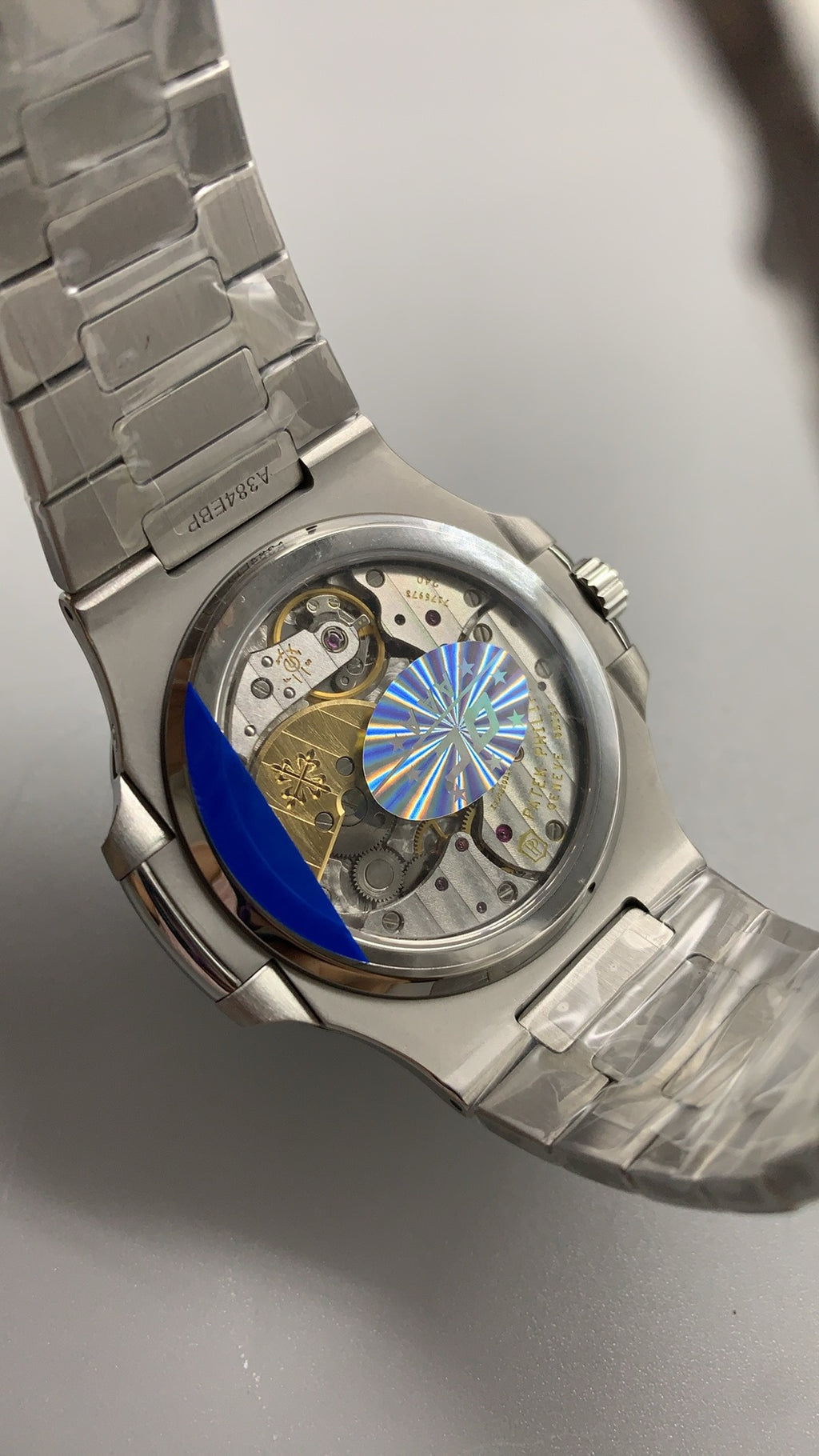 Patek Philippe Nautilus 5712 | 40MM | รุ่นใหม่! พร้อมบานพับสายแบบใหม่ | หน้าปัดสีน้ำเงินเทา | กลไกอัตโนมัติ Cal.240