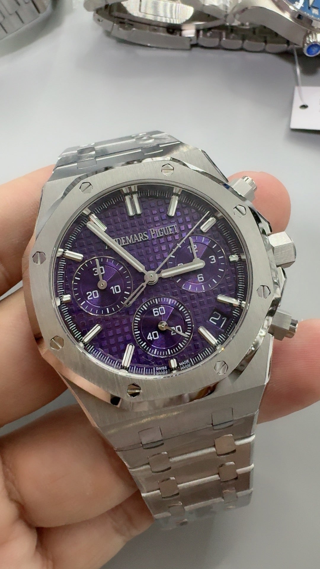 Audemars Piguet Royal Oak 26240ST | 41MM | ตัวเรือนสแตนเลสสตีล | หน้าปัดสีม่วง | จับเวลา Chronograph | กลไกอัตโนมัติ Cal.4401