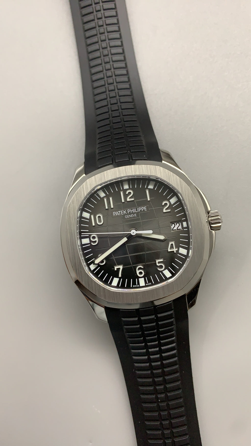 Patek Philippe Aquanaut 5167 | 40MM | หน้าปัดสีดำลายตาราง | สายยาง | กลไกอัตโนมัติ Cal.324 S C