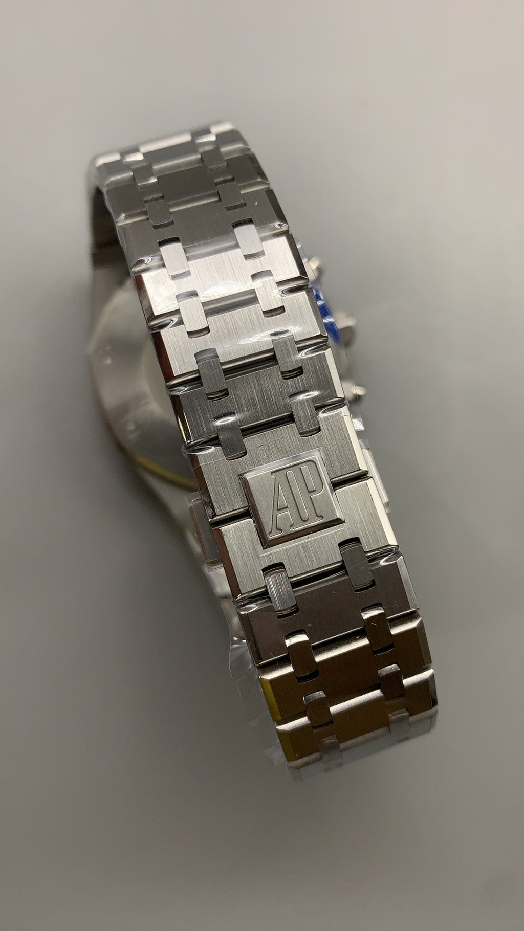 Audemars Piguet Royal Oak 26331ST | 41MM | ตัวเรือนสแตนเลสสตีล | หน้าปัดสีน้ำเงิน | จับเวลา Chronograph | กลไกอัตโนมัติ Cal.2385