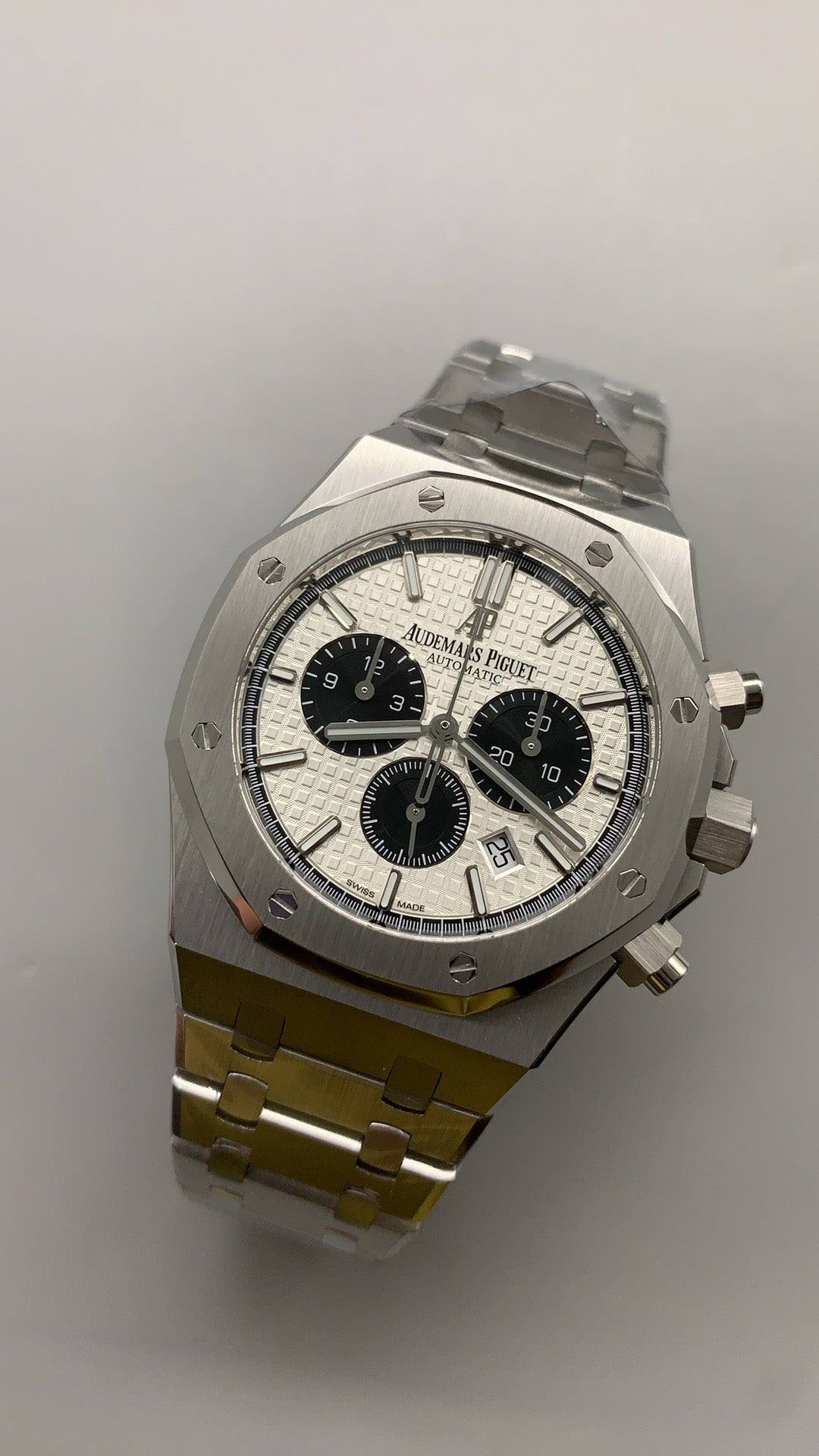 Audemars Piguet Royal Oak 26331ST | 41MM | ตัวเรือนสแตนเลสสตีล | หน้าปัดสีน้ำเงิน | จับเวลา Chronograph | กลไกอัตโนมัติ Cal.2385
