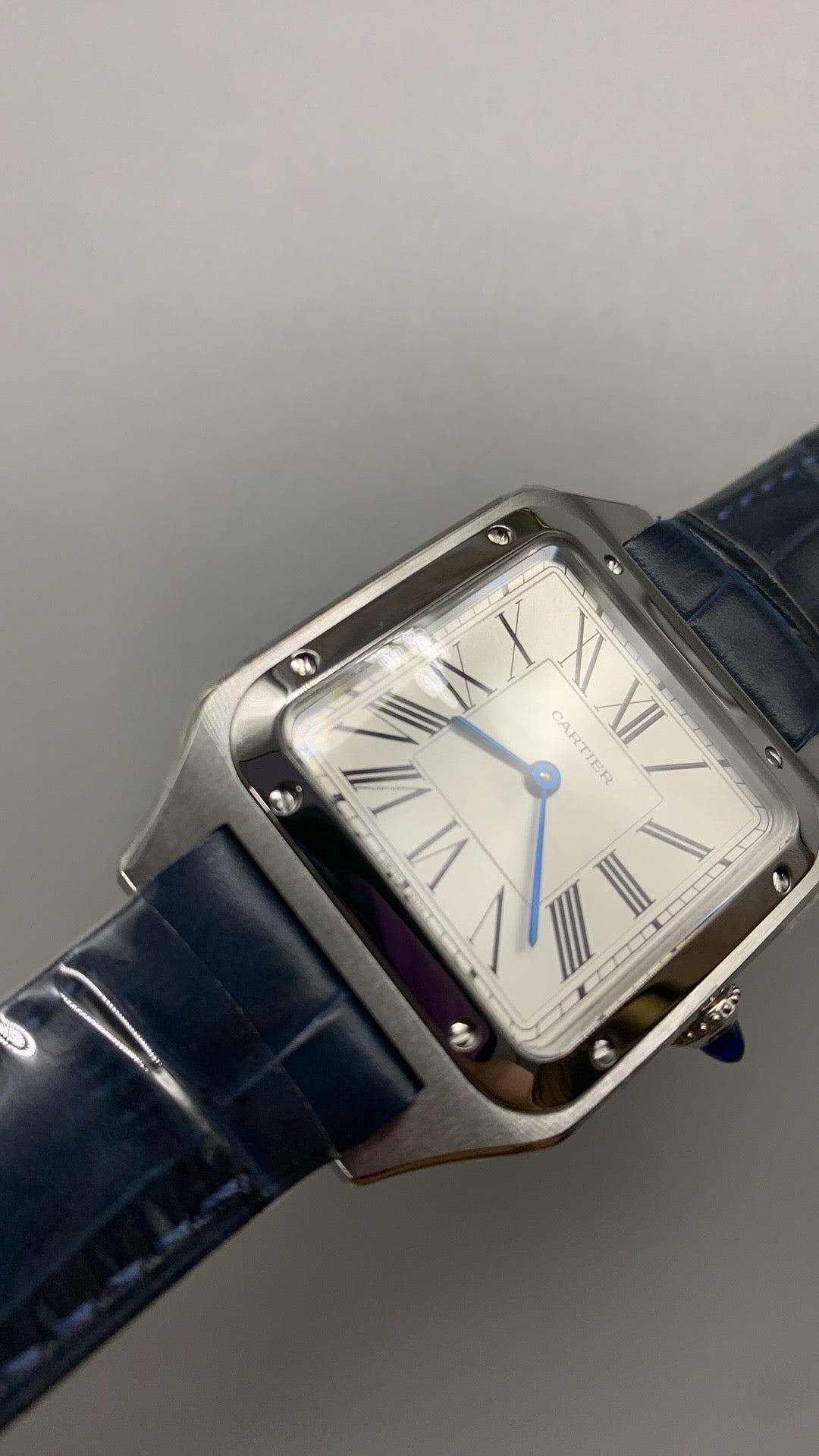 Cartier Tank Louis Dumont | Medium size 43×31 mm | Leather strap | Automatic