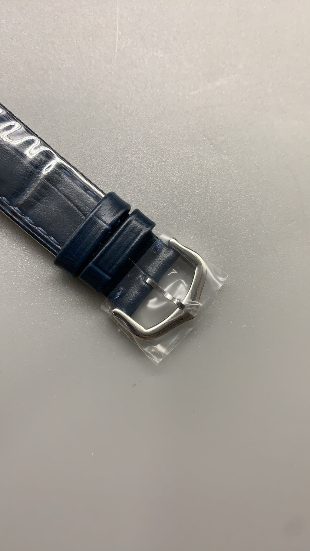 Cartier Tank Louis Dumont | ขนาดกลาง 43×31 มม. | สายหนัง | อัตโนมัติ