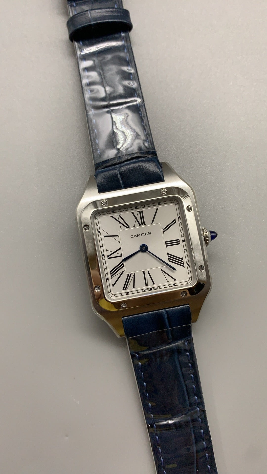 Cartier Tank Louis Dumont | Medium size 43×31 mm | Leather strap | Automatic