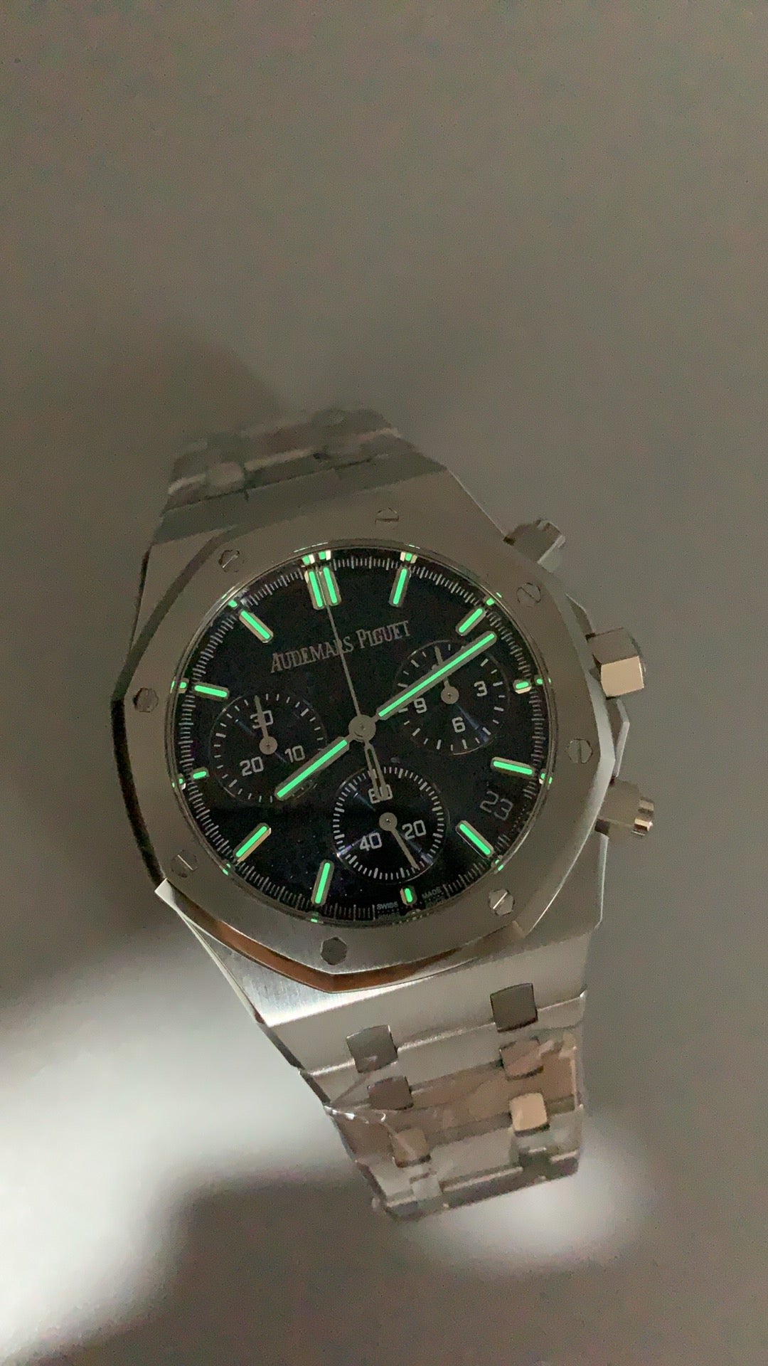 Audemars Piguet Royal Oak 26240ST | 41MM | ตัวเรือนสแตนเลสสตีล | หน้าปัดไล่เฉดสีน้ำเงิน | จับเวลา Chronograph | กลไกอัตโนมัติ Cal.4401