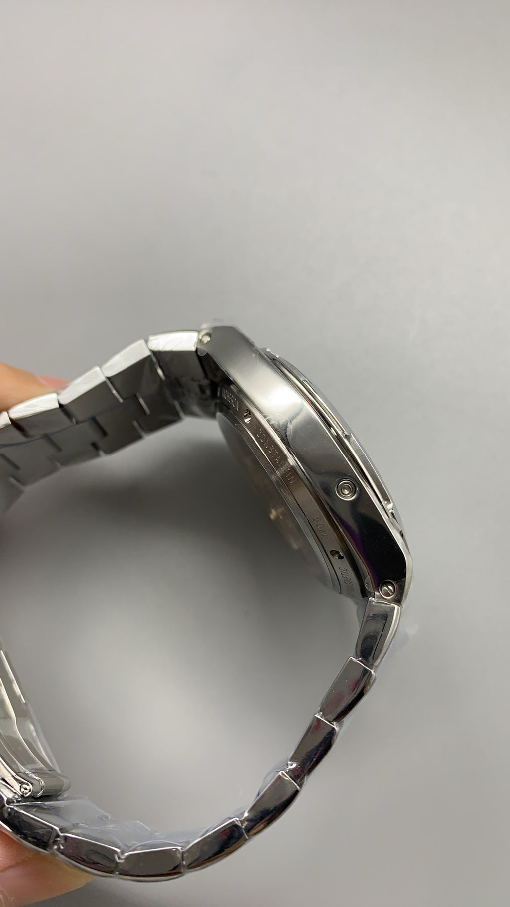 Vacheron Constantin Overseas Perpetual Calendar | 41.5MM | ตัวเรือนสแตนเลสสตีล | ปฏิทินถาวร + ข้างขึ้นข้างแรม | กลไกอัตโนมัติ Cal.1120 QP/1