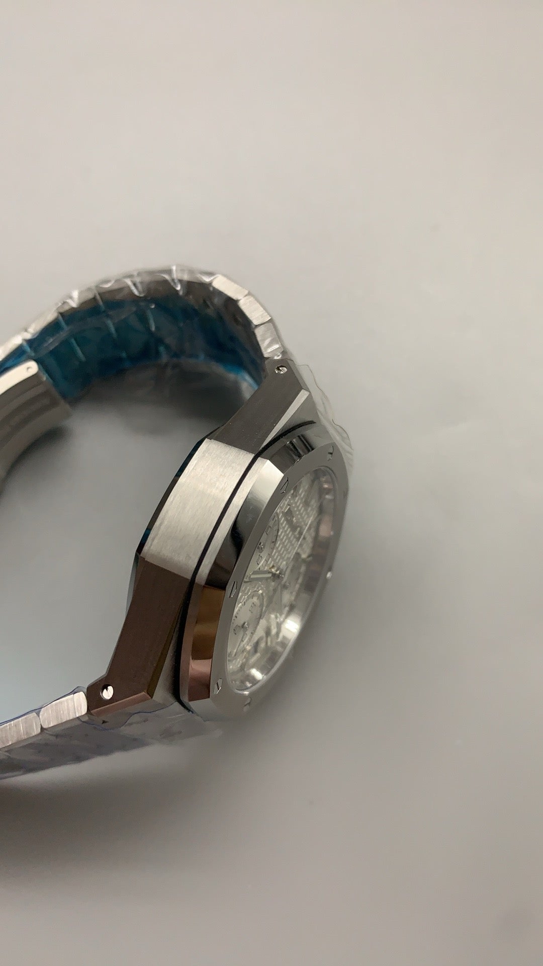 Audemars Piguet Royal Oak 26240ST | 41MM | ตัวเรือนสแตนเลสสตีล | หน้าปัดสีขาว | จับเวลา Chronograph | กลไกอัตโนมัติ Cal.4401