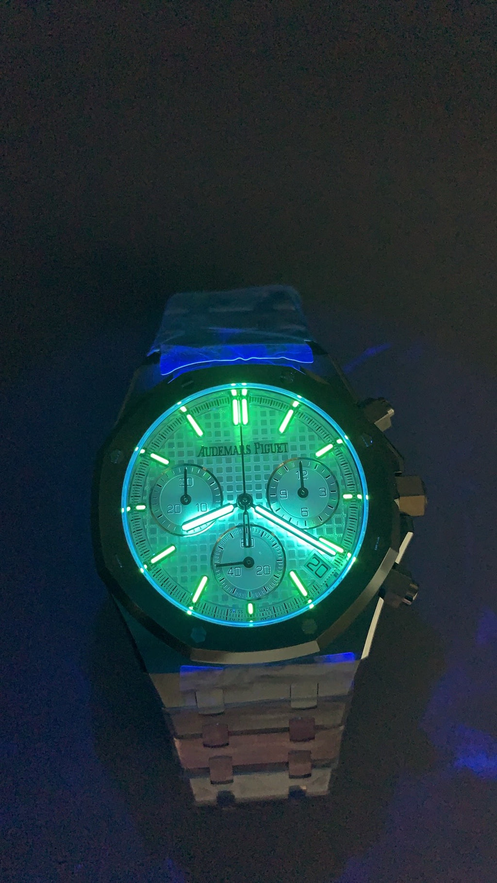 Audemars Piguet Royal Oak 26240ST | 41MM | ตัวเรือนสแตนเลสสตีล | หน้าปัดสีขาว | จับเวลา Chronograph | กลไกอัตโนมัติ Cal.4401