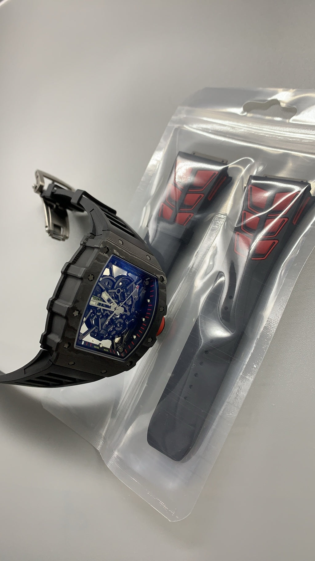 Richard Mille RM35-02 | 42MM | ตัวเรือนคาร์บอนไฟเบอร์ NTPT + ขอบไทเทเนียม | หน้าปัดสเกเลตัน | กลไกอัตโนมัติ RMAL1