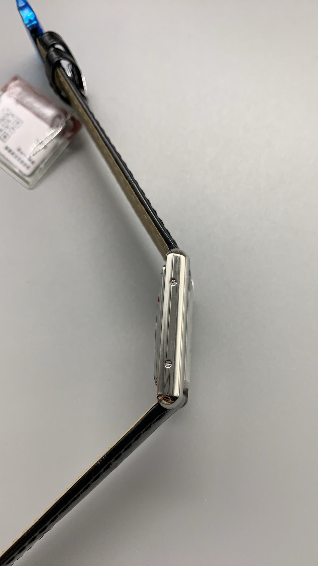 Cartier Tank | ขนาดกลาง (Medium) | สายหนัง | ควอตซ์