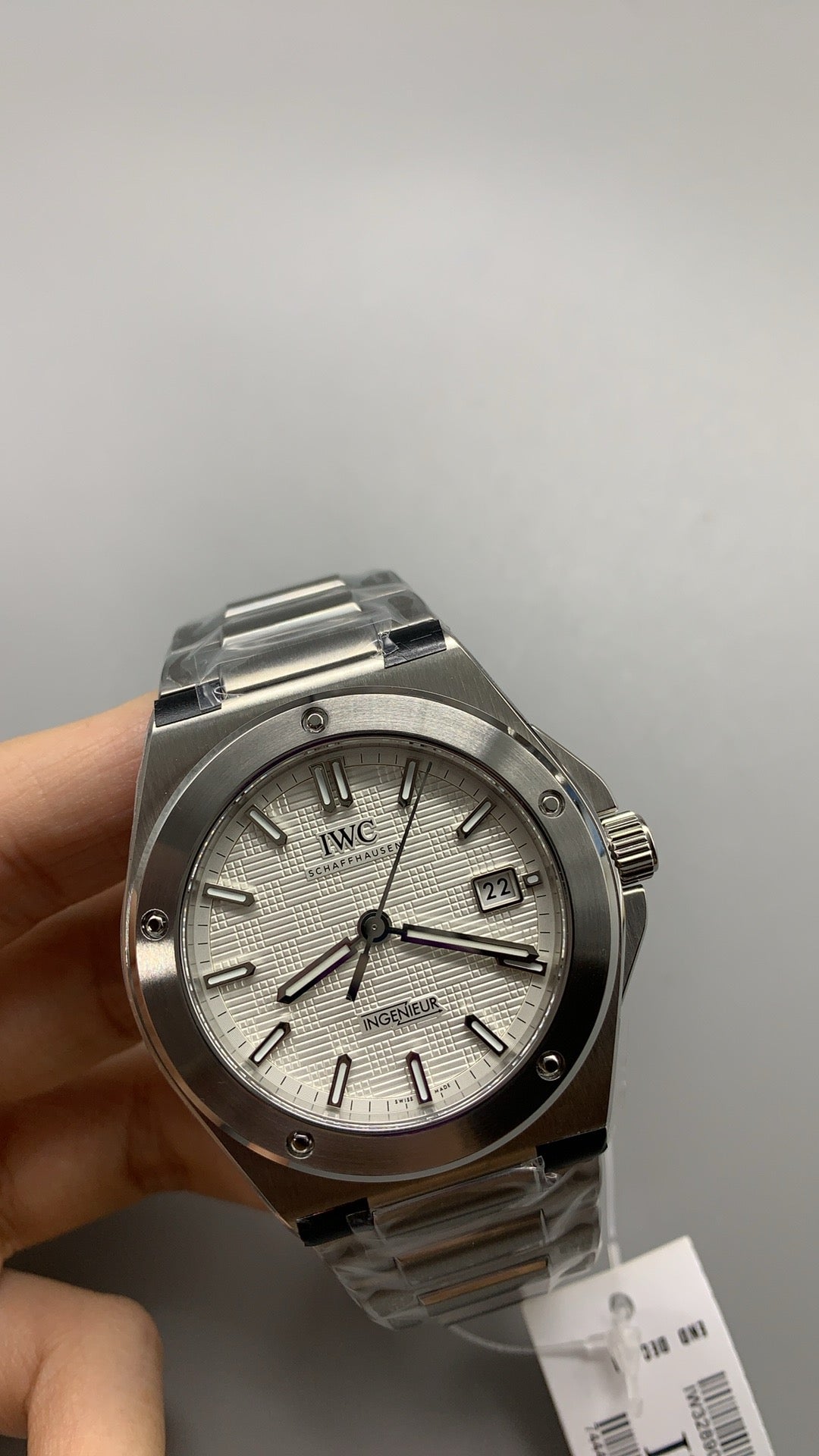 IWC Ingenieur Automatic 40 | 40MM | ตัวเรือนสแตนเลสสตีล | ฟังก์ชันวันที่ | หน้าปัดสีขาว | สายเหล็กสแตนเลส | กลไกอัตโนมัติ Cal.32111