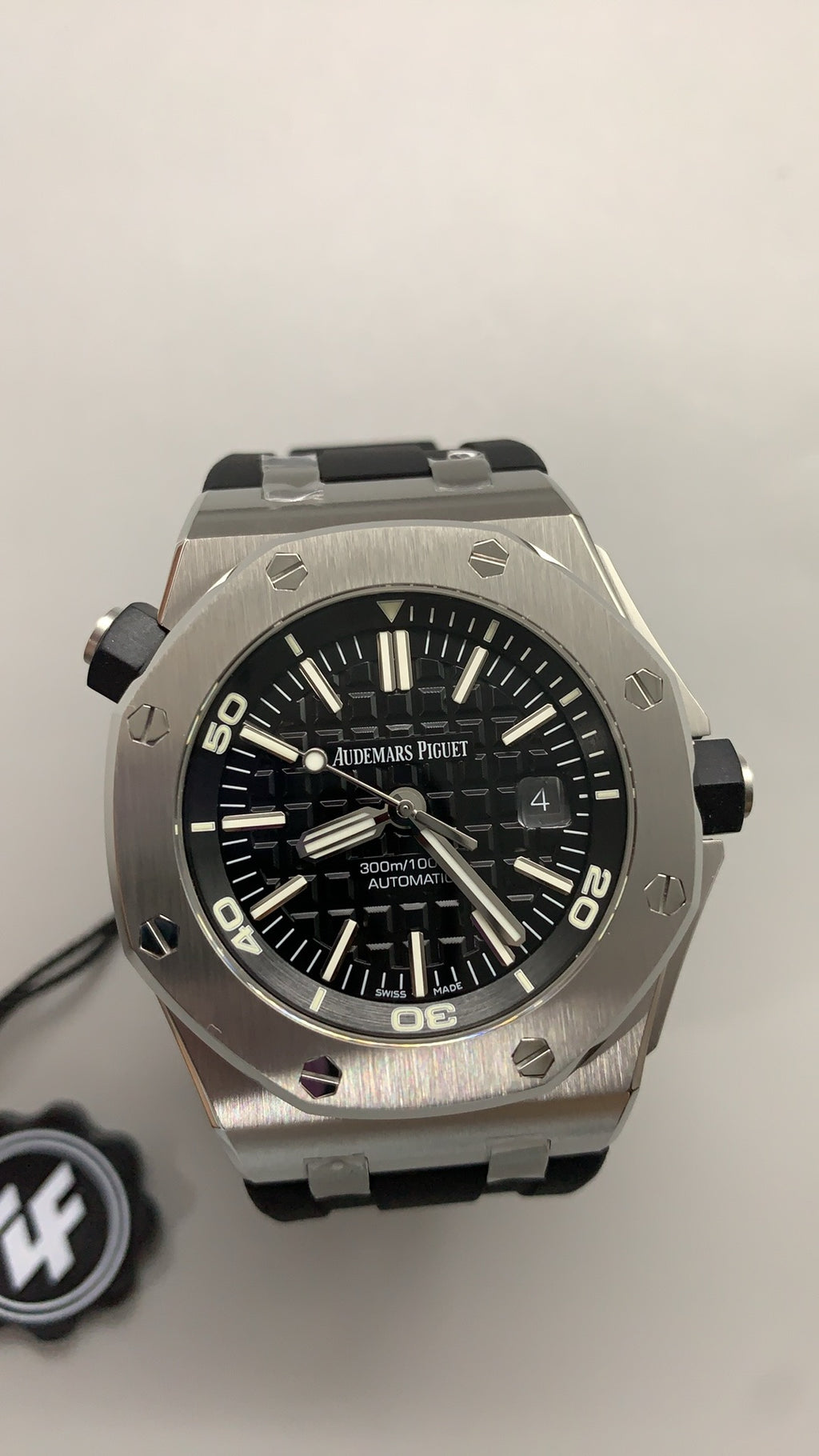 Audemars Piguet Royal Oak 15730ST | 41MM | ตัวเรือนสแตนเลสสตีล | หน้าปัดไล่เฉดสีรุ้ง (Mystery Dial) | กลไกอัตโนมัติ Cal.4302