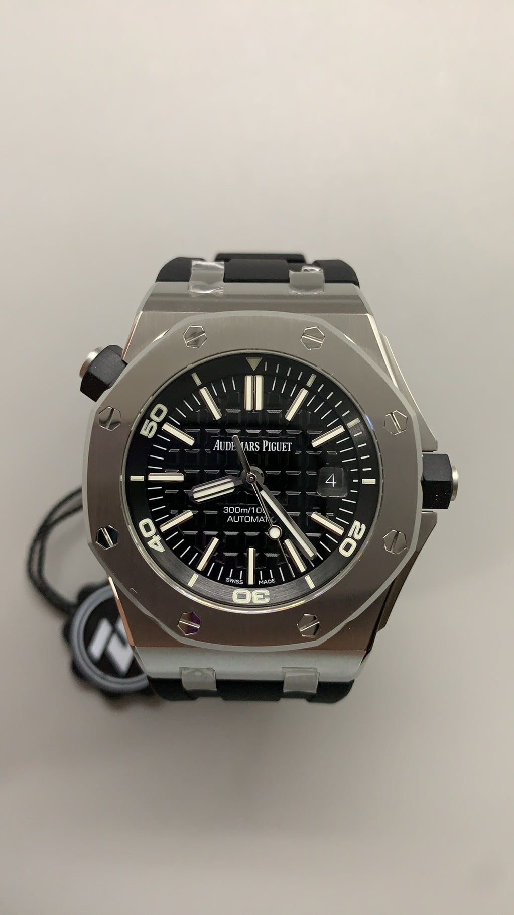 Audemars Piguet Royal Oak 15730ST | 41MM | ตัวเรือนสแตนเลสสตีล | หน้าปัดไล่เฉดสีรุ้ง (Mystery Dial) | กลไกอัตโนมัติ Cal.4302