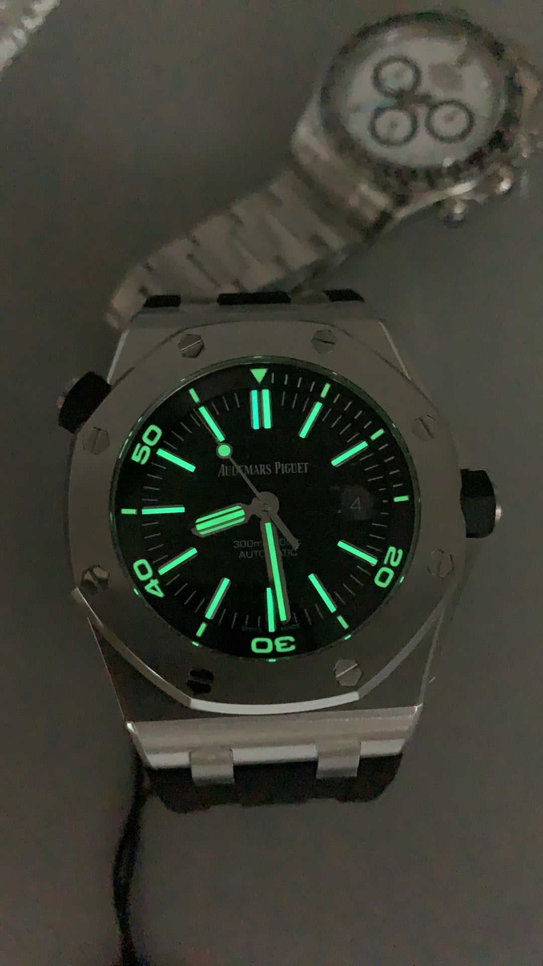 Audemars Piguet Royal Oak 15730ST | 41MM | ตัวเรือนสแตนเลสสตีล | หน้าปัดไล่เฉดสีรุ้ง (Mystery Dial) | กลไกอัตโนมัติ Cal.4302