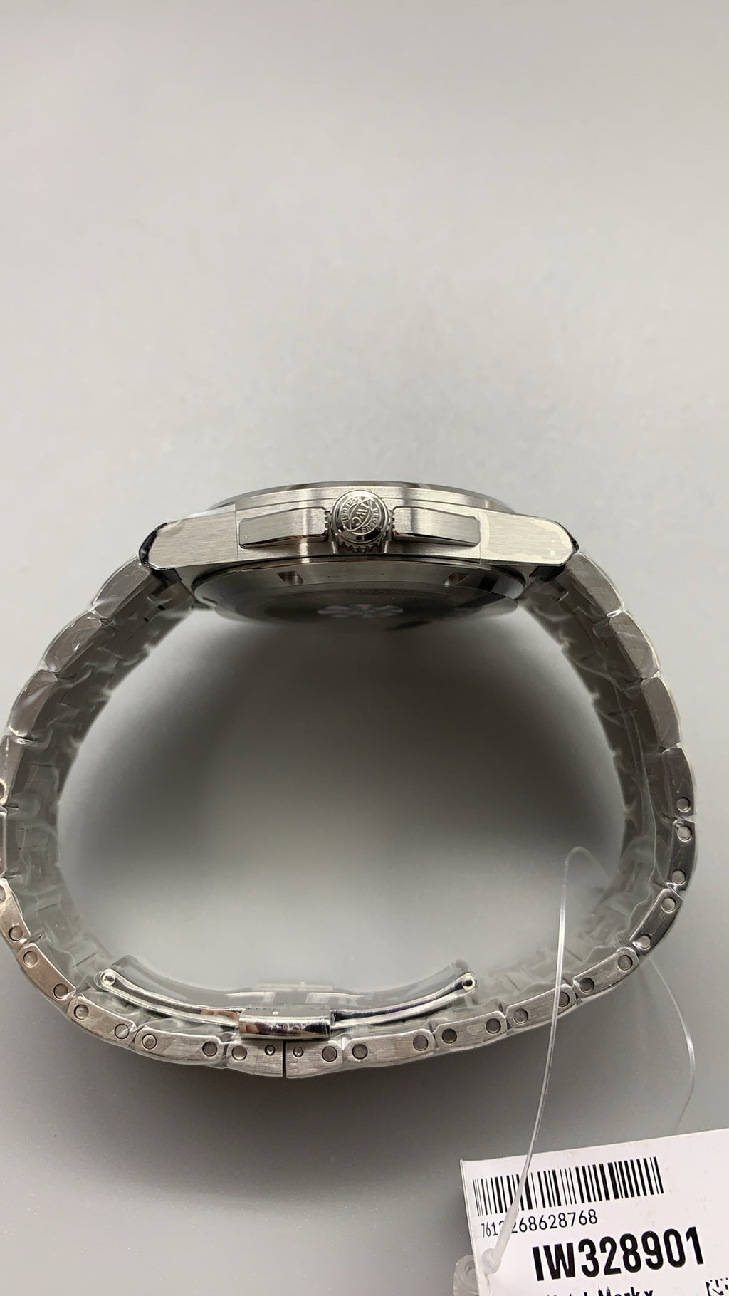 IWC Ingenieur Automatic 40 | 40MM | ตัวเรือนสแตนเลสสตีล | ฟังก์ชันวันที่ | หน้าปัดสีดำ | สายเหล็กสแตนเลส | กลไกอัตโนมัติ Cal.32111